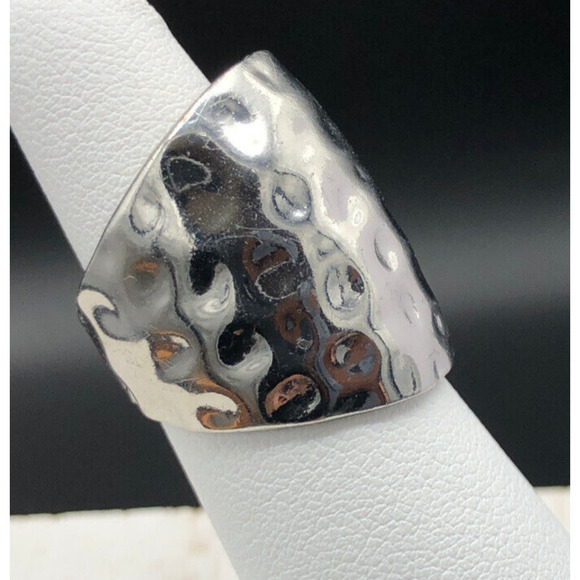 Fashion Ring Unisex Size 6 Hammered Silver Tone Wide Band Flared Shank - Picture 1 of 6